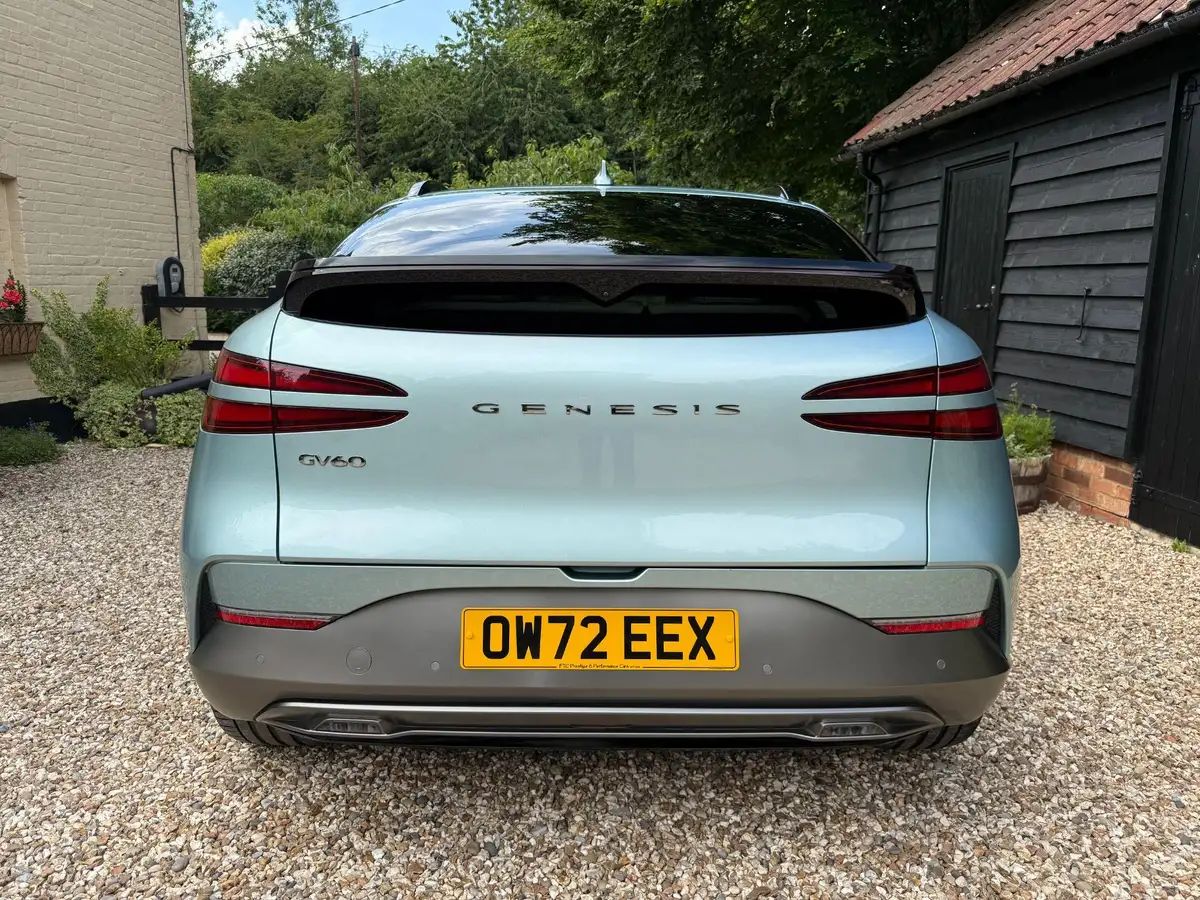2022-genesis-gv60-e-sport-plus-big-39