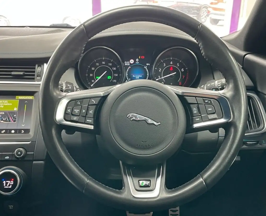 2019-jaguar-e-pace-20-i4-r-dynamic-s-200ps-big-32