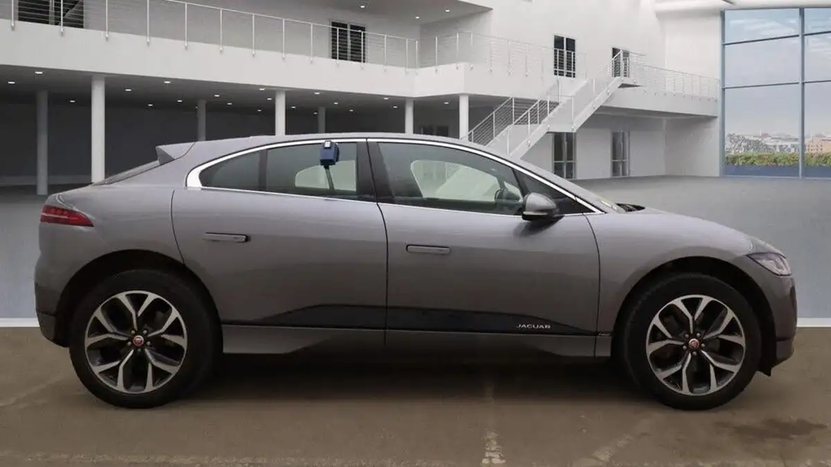 2021-jaguar-i-pace-ev400-hse-big-4
