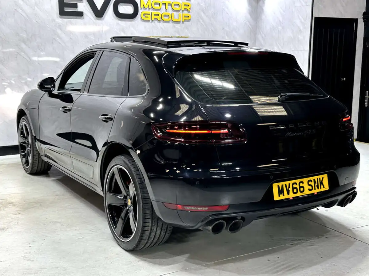 2016-porsche-macan-30-gts-big-74
