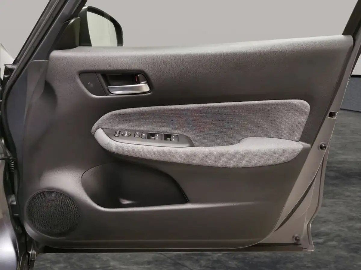 2022-honda-jazz-15-i-mmd-ex-109ps-big-36