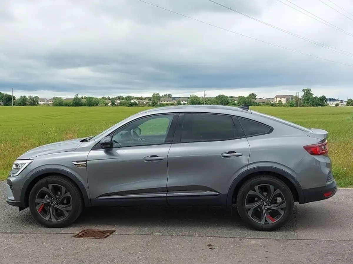 2022-renault-arkana-13-tce-rs-line-big-3