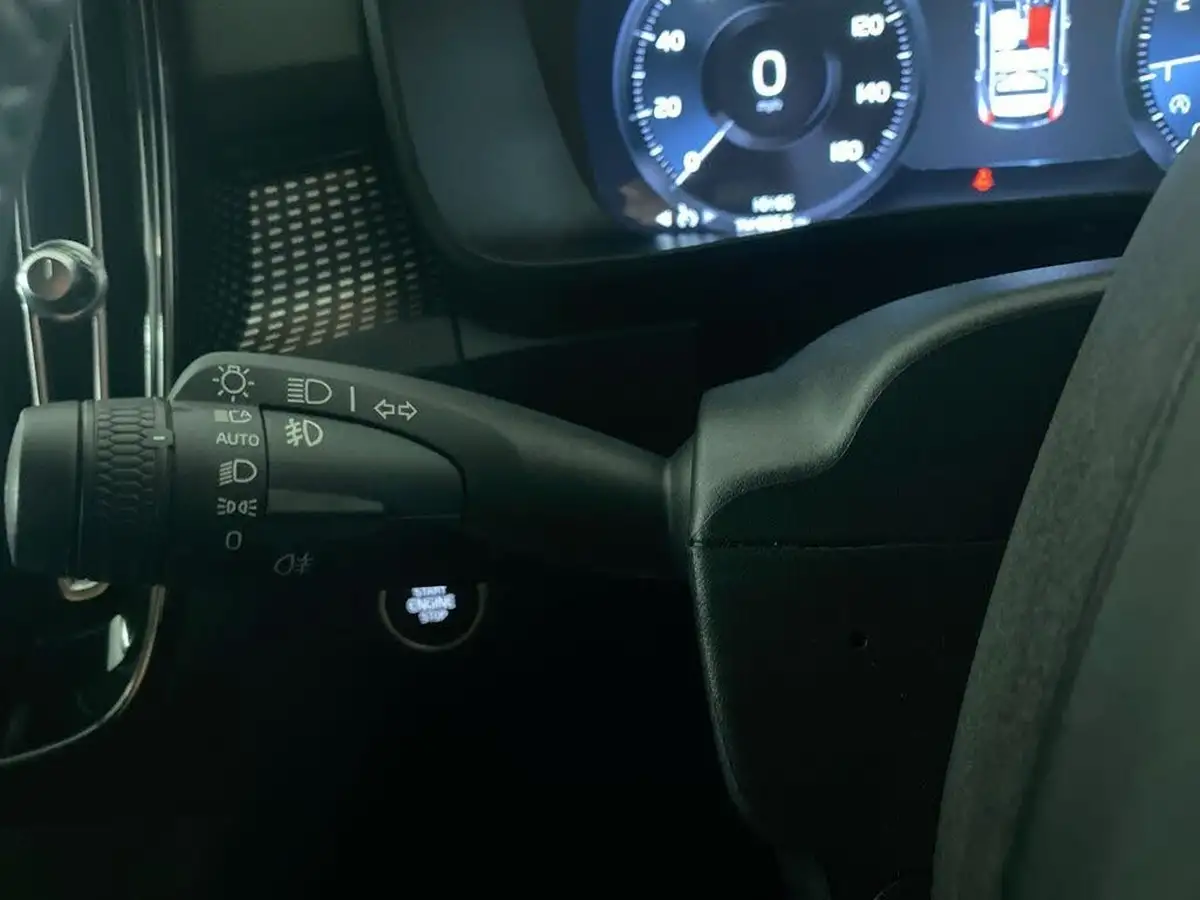 2021-volvo-xc40-15-t3-r-design-161bhp-auto-big-21