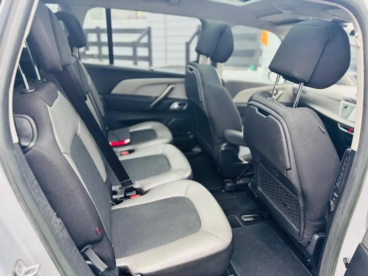 2014-citroen-grand-c4-picasso-16e-hdi-exclusive-big-26