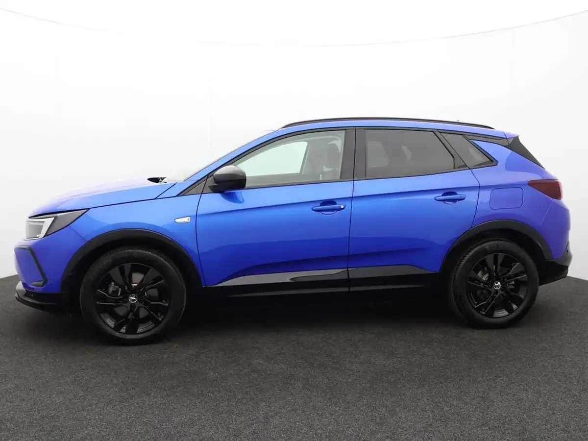 2023-vauxhall-grandland-16-gs-225ps-big-4