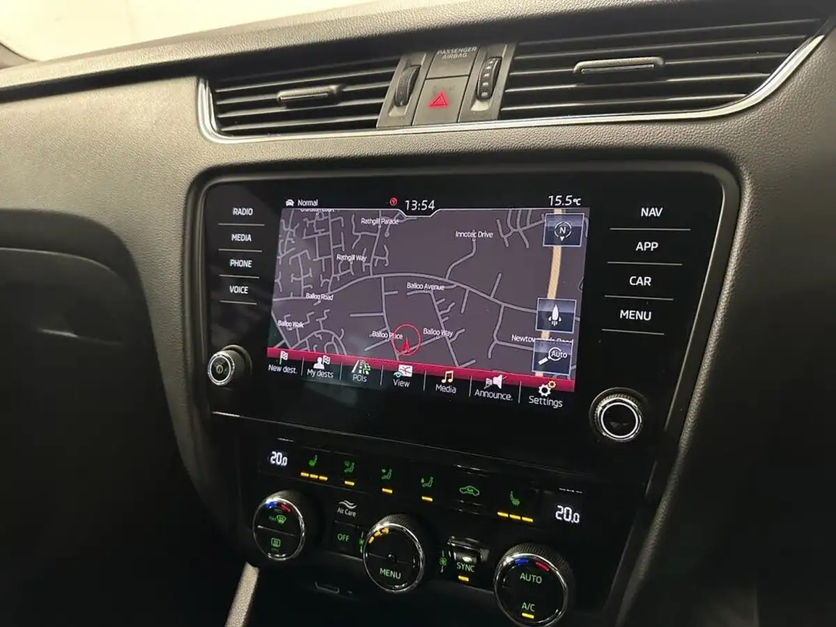 2019-skoda-octavia-20-tsi-vrs-challenge-hatchback-dsg-big-26
