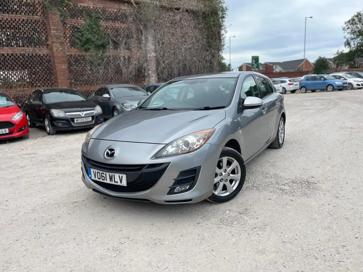 2011-mazda-mazda3-16td-ts2-nav-big-16