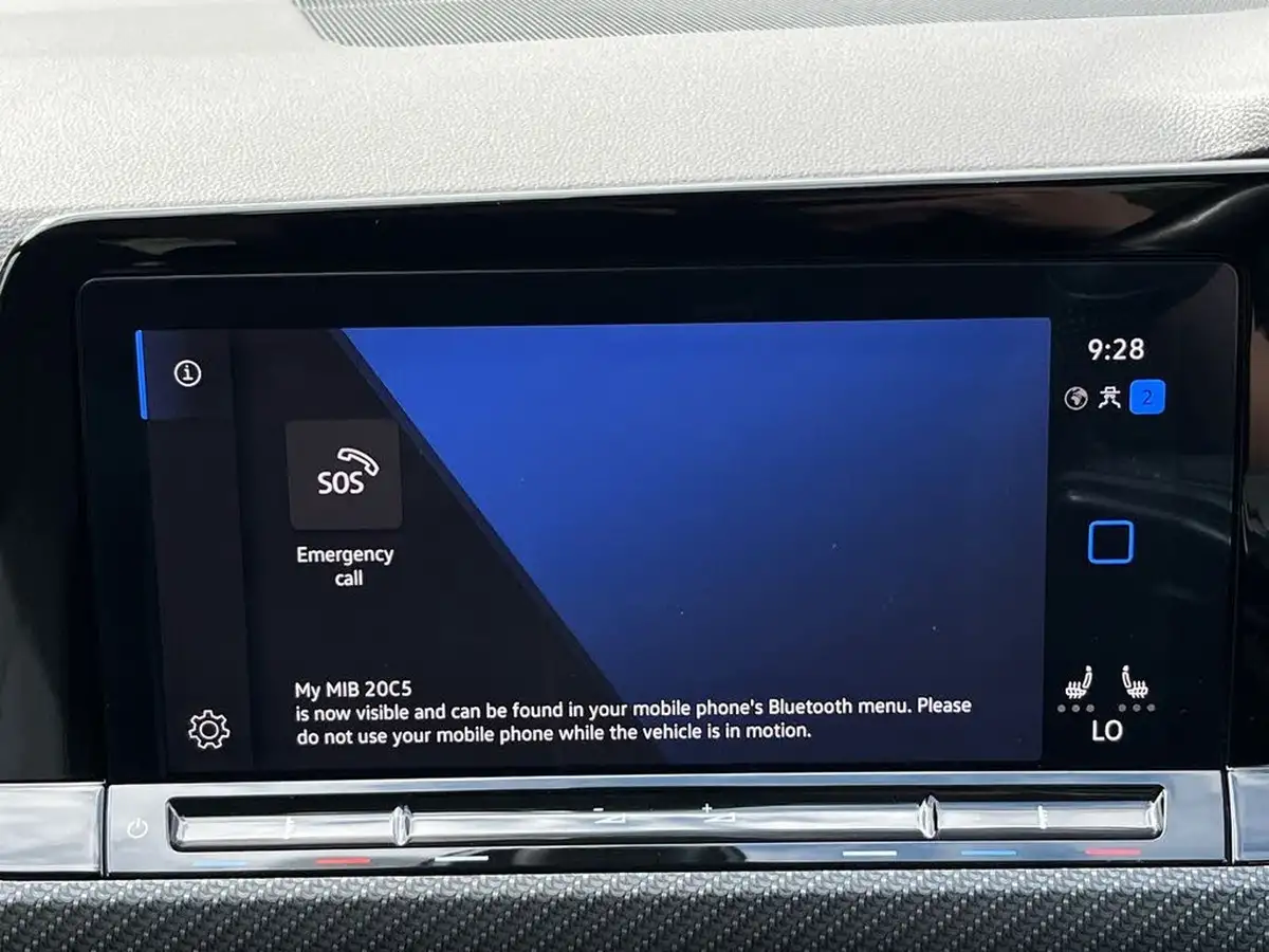 2021-volkswagen-golf-15-etsi-r-line-150ps-estate-big-18