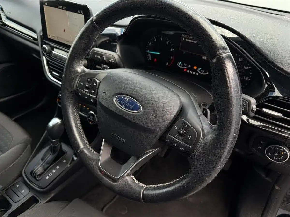 2018-ford-fiesta-10t-titanium-100ps-5d-powershift-big-11