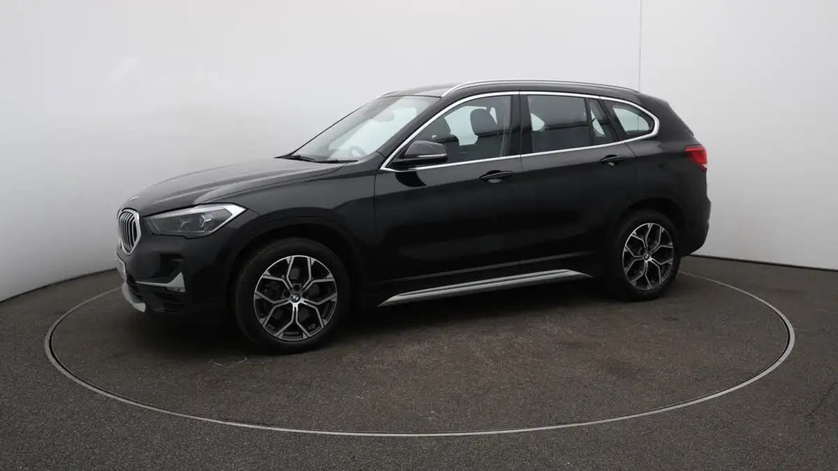 2021-bmw-x1-20-sdrive20i-xline-big-66