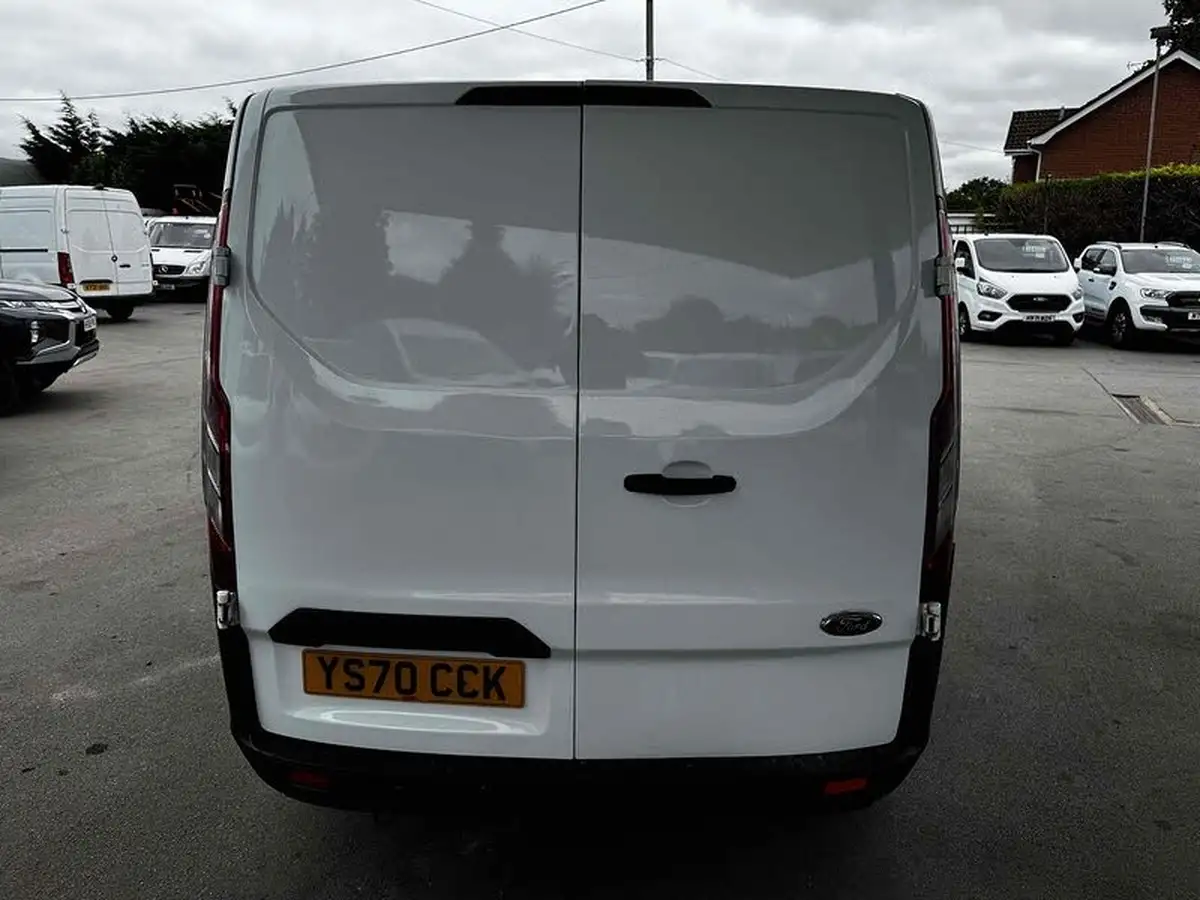 2020-ford-transit-custom-20tdci-280-l1h1-leader-105pseu6dt-panel-van-big-9