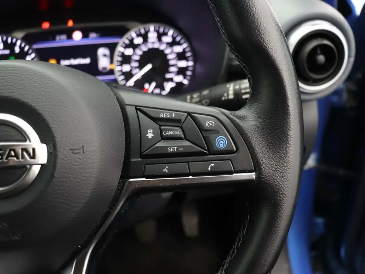 2022-nissan-juke-10-dig-t-tekna-big-35