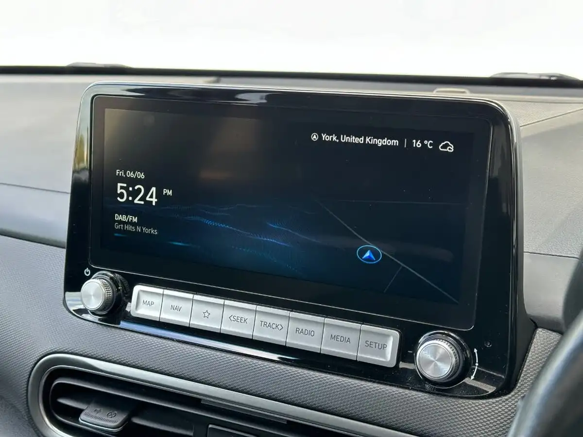 2021-hyundai-kona-e-ultimate-big-21