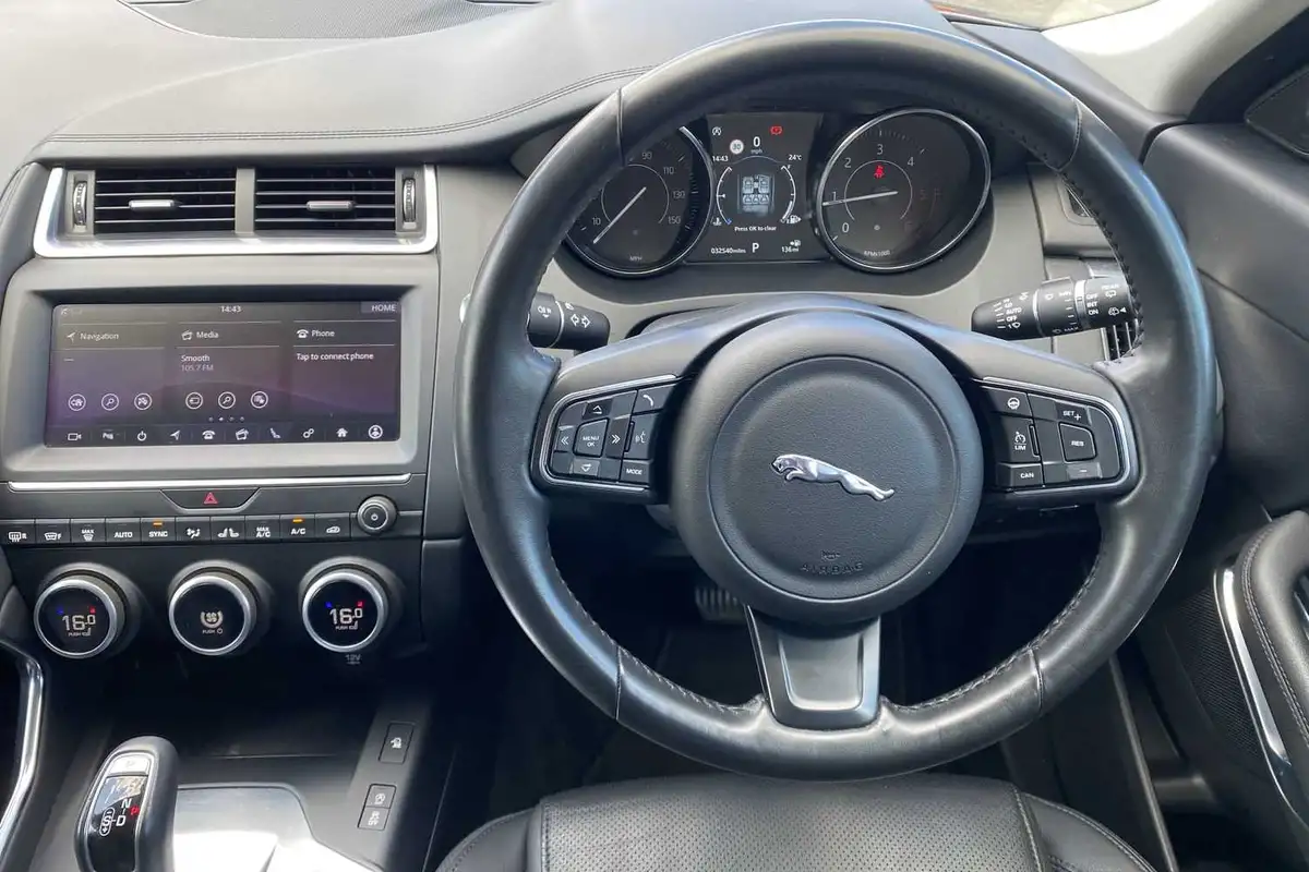 2019-jaguar-e-pace-20-i4d-s-awd-auto-big-9
