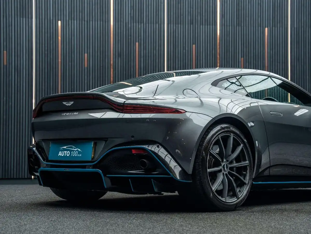 2018-aston-martin-vantage-40-v8-vantage-big-22