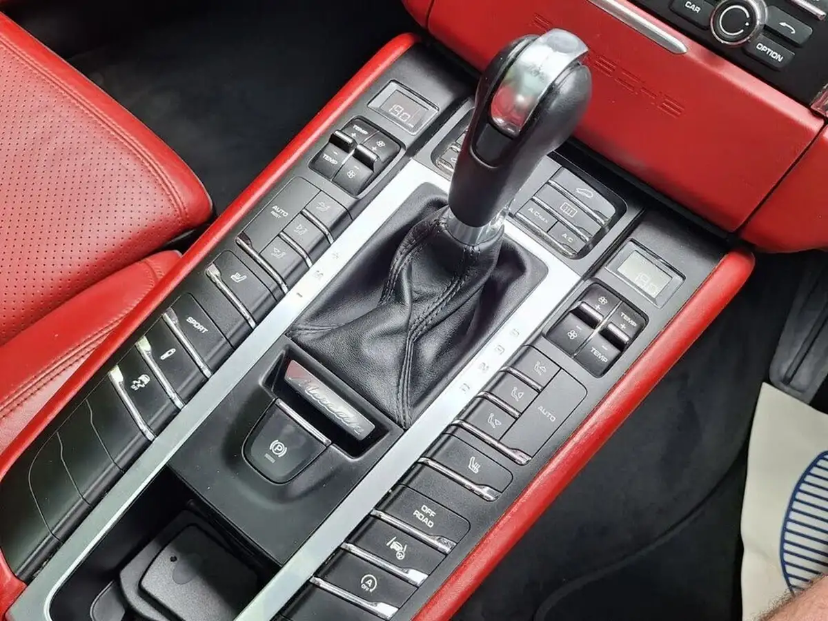 2015-porsche-macan-30td-s-big-34