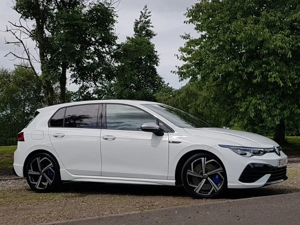 2022-volkswagen-golf-20-tsi-r-320ps-hatchback-big-11