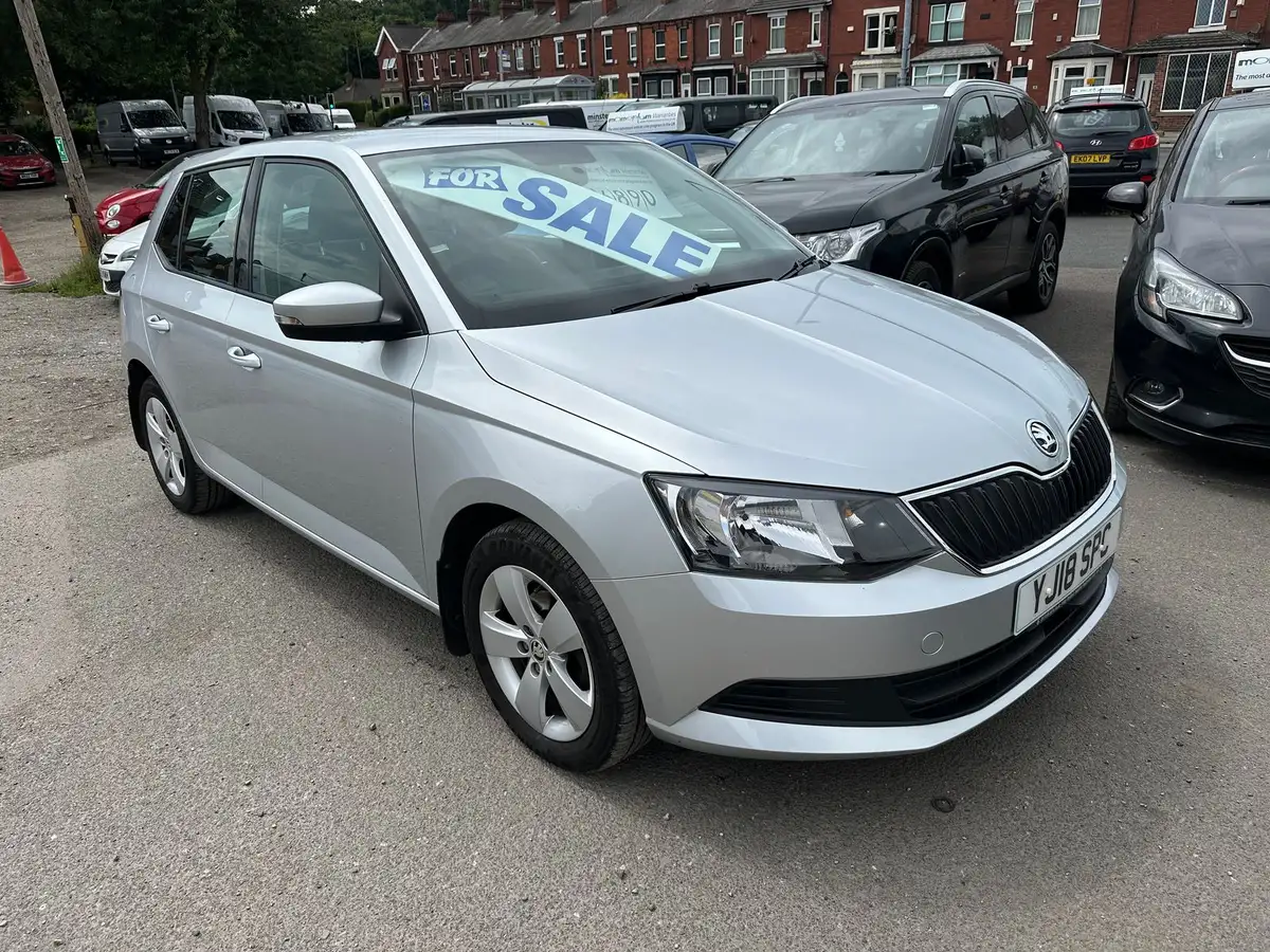 2018-skoda-fabia-10-tsi-se-95ps-ss-hatchback-big-0