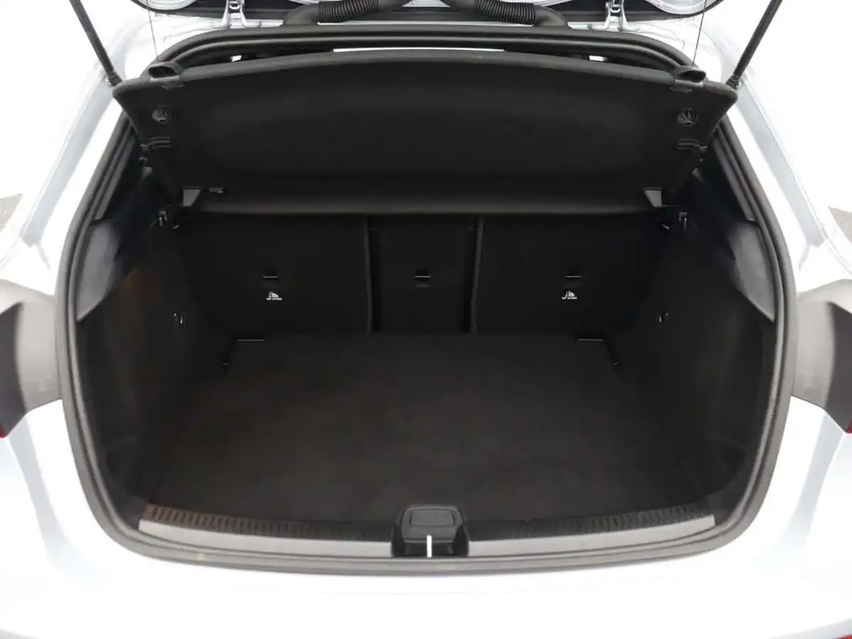 2024-mercedes-benz-a-class-13-a200-amg-line-executive-hatchback-5d-big-28
