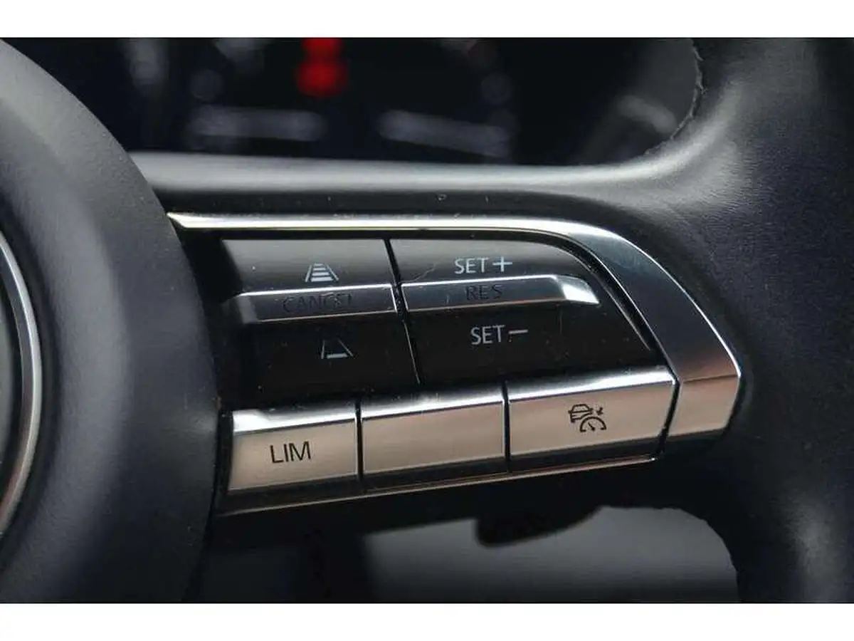 2021-mazda-mx-30-e-first-edition-big-27