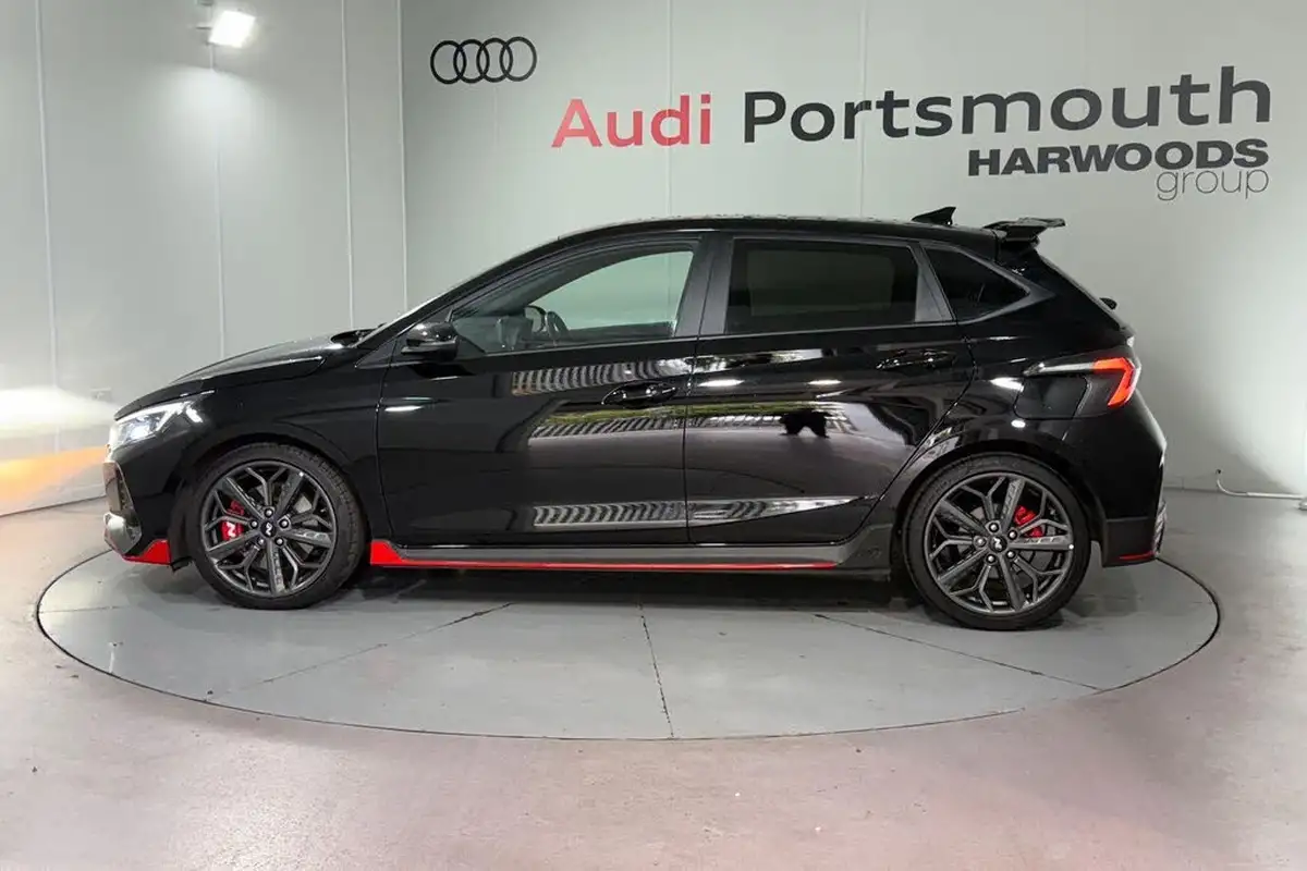 2022-hyundai-i20-n-16-t-gdi-big-9