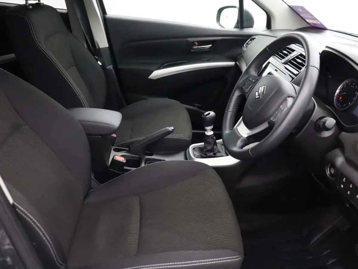 2021-suzuki-s-cross-14-boosterjet-sz-t-big-20