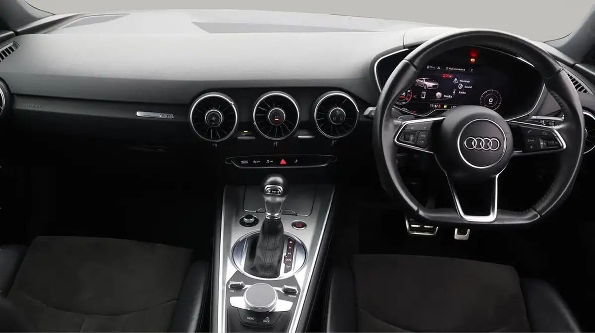 2019-audi-tt-coupe-20-40-tfsi-sport-big-13