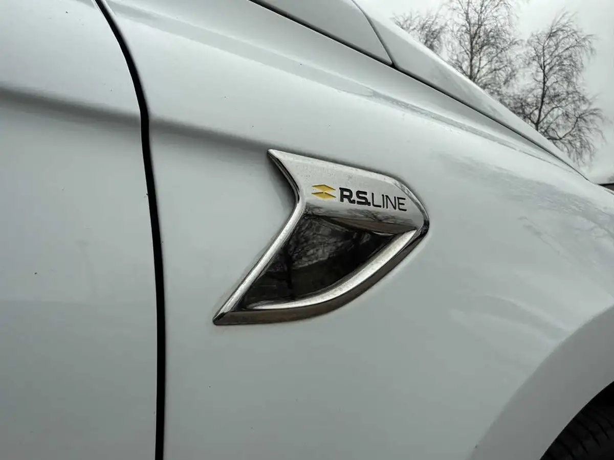 2019-renault-clio-13-tce-rs-line-big-11