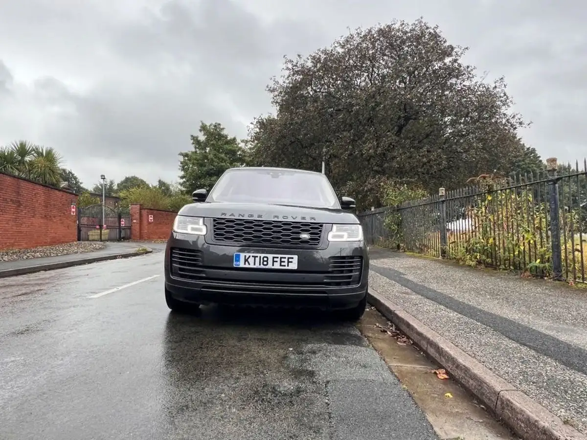 2018-land-rover-range-rover-30tdv6-vogue-se-big-9