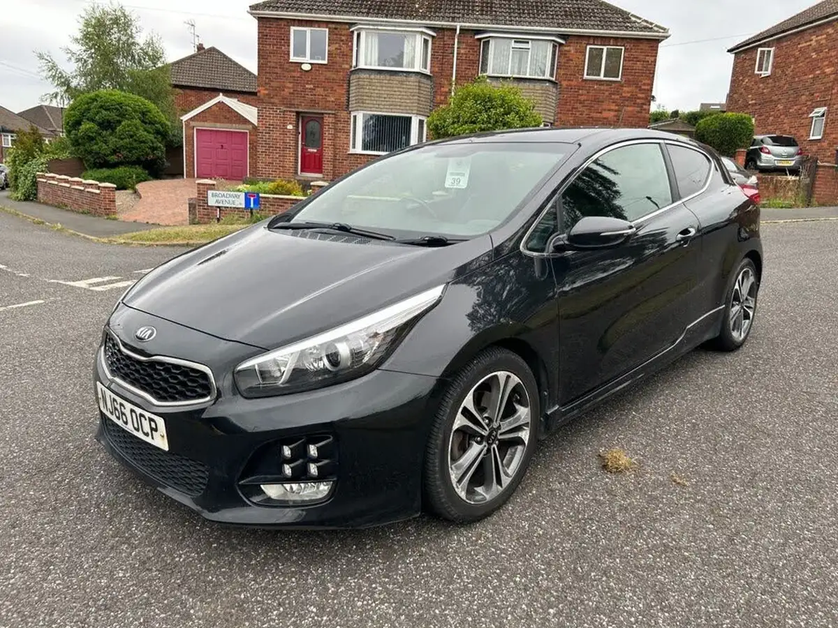 2016-kia-pro-ceed-16crdi-gt-line-big-9