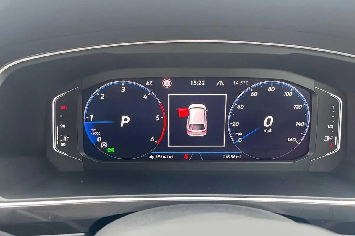 2022-volkswagen-tiguan-20tdi-r-line-edition-big-17
