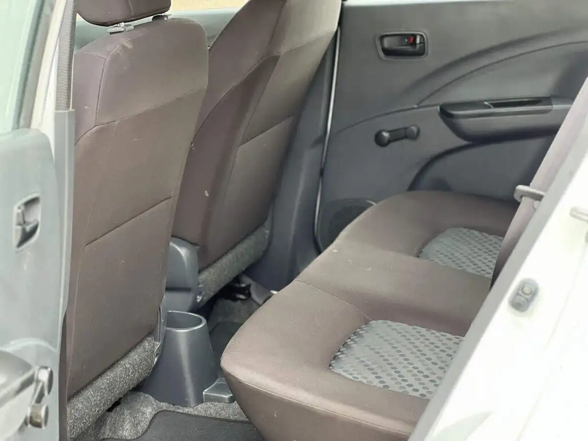 2015-suzuki-celerio-10-sz3-big-15