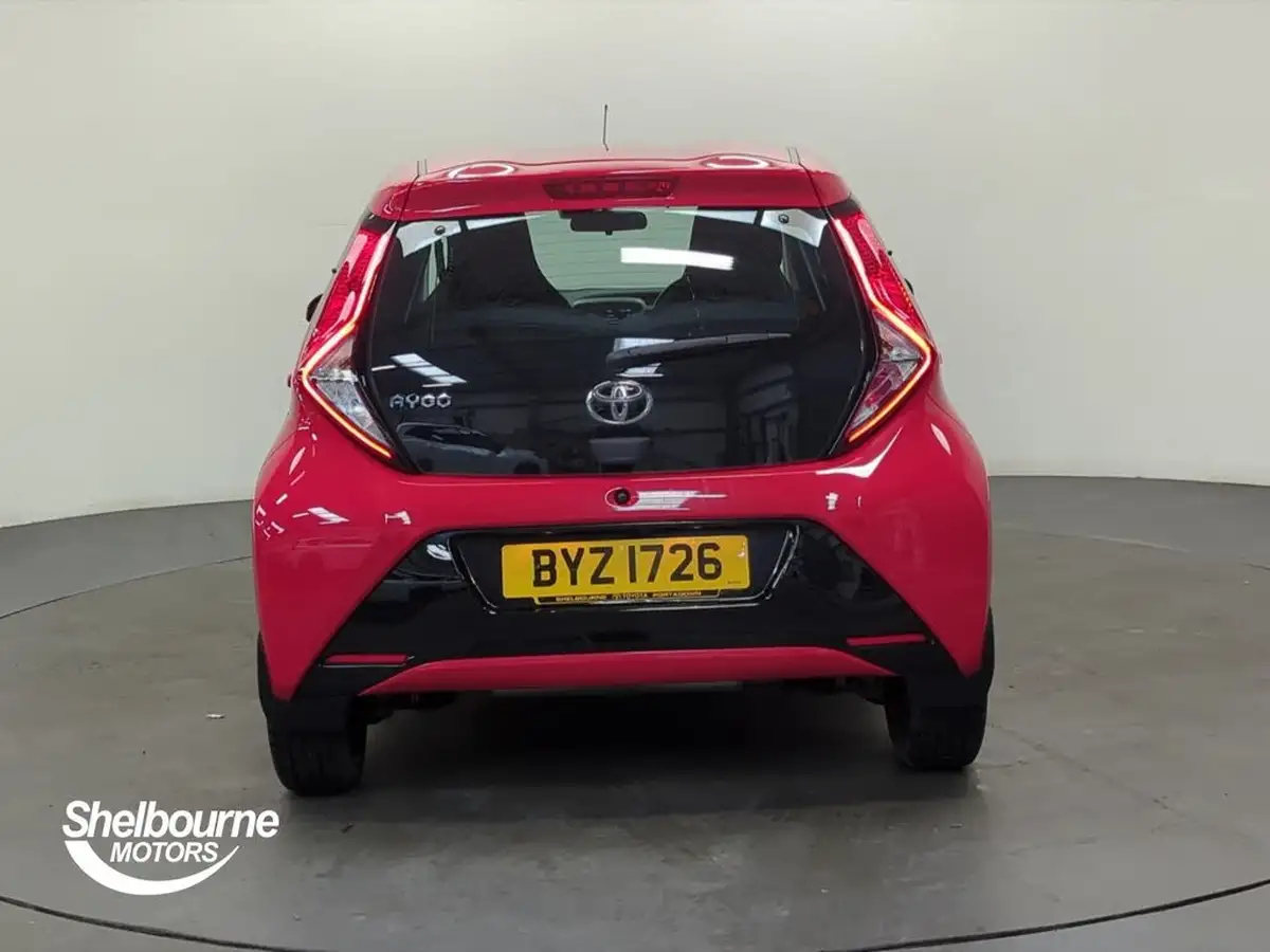 2021-toyota-aygo-10-vvt-i-x-play-tss-big-12