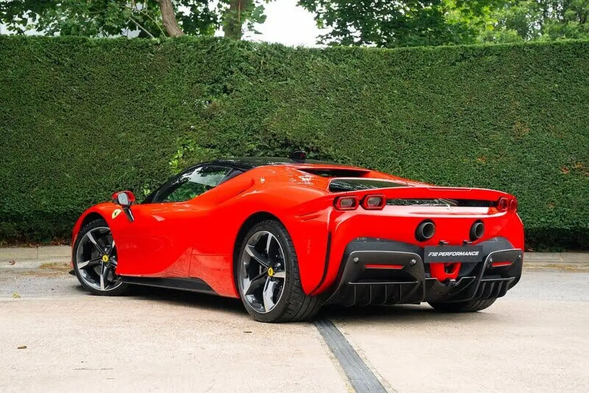 2023-ferrari-sf90-40t-v8-f1-dct-ss-4wd-big-8