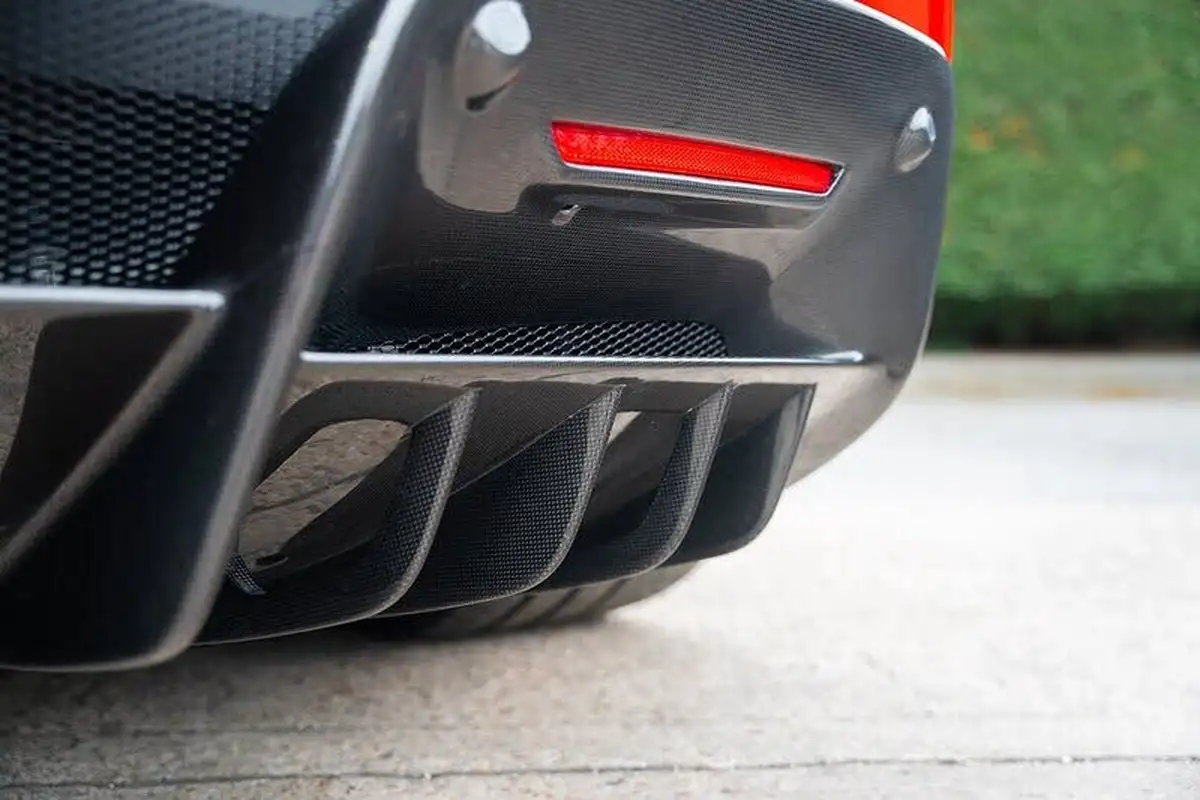 2023-ferrari-sf90-40t-v8-f1-dct-ss-4wd-big-32