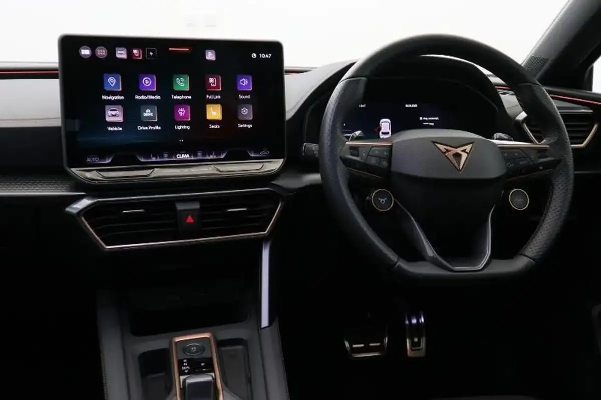 2024-cupra-leon-nf-20-tsi-vz2-300ps-hatchback-big-6