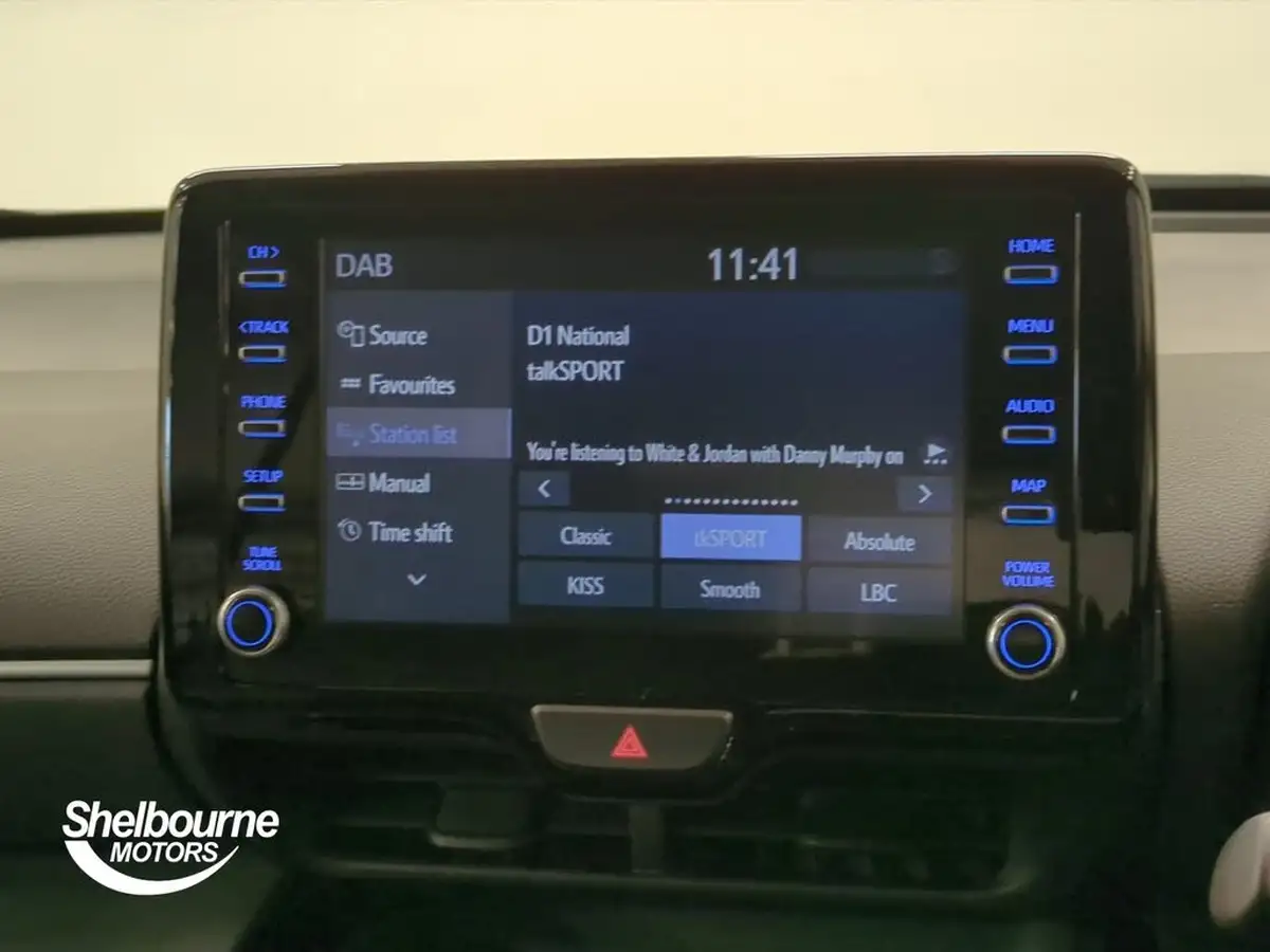 2023-toyota-yaris-cross-15-vvt-i-design-big-28