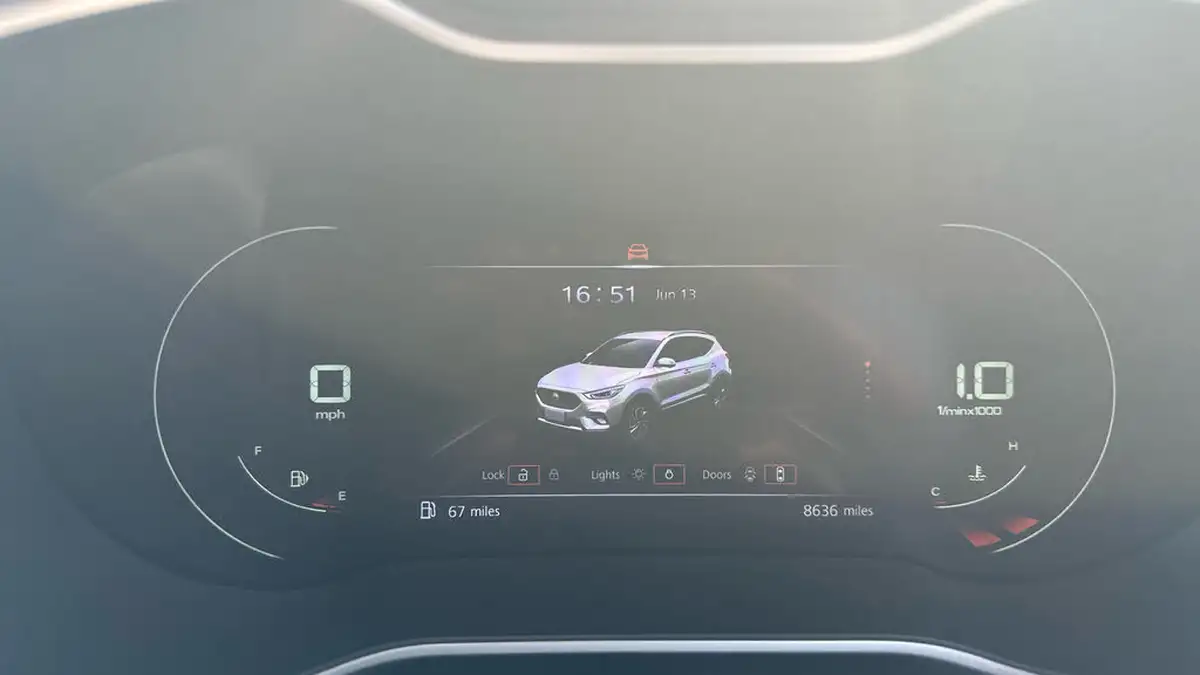 2023-mg-zs-suv-10t-gdi-exclusive-big-12