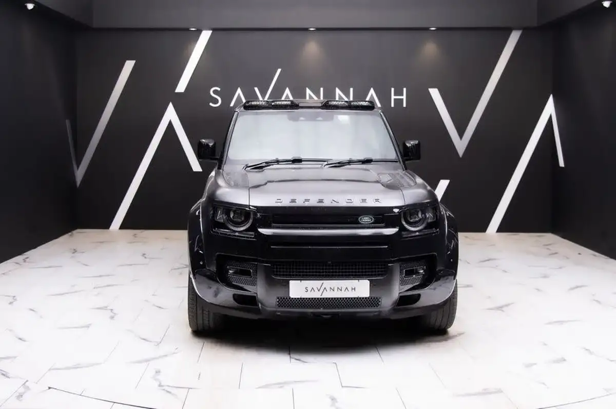 2022-land-rover-110-defender-50-p525-v8-big-4