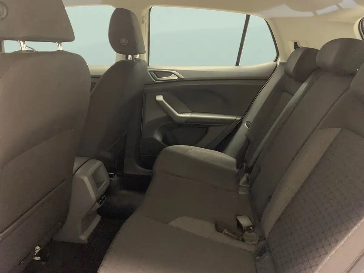 2021-volkswagen-t-cross-10-tsi-se-110ps-big-25