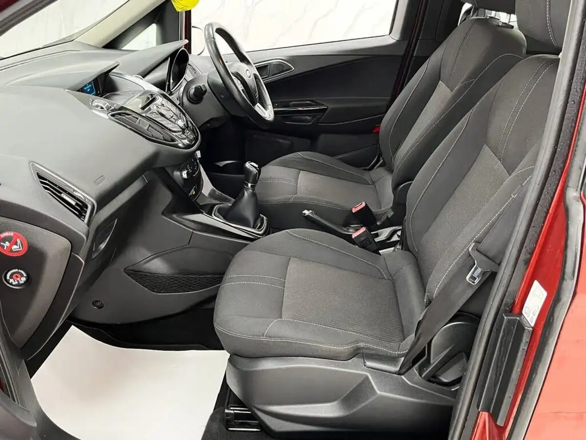2015-ford-b-max-10-zetec-100ps-big-13