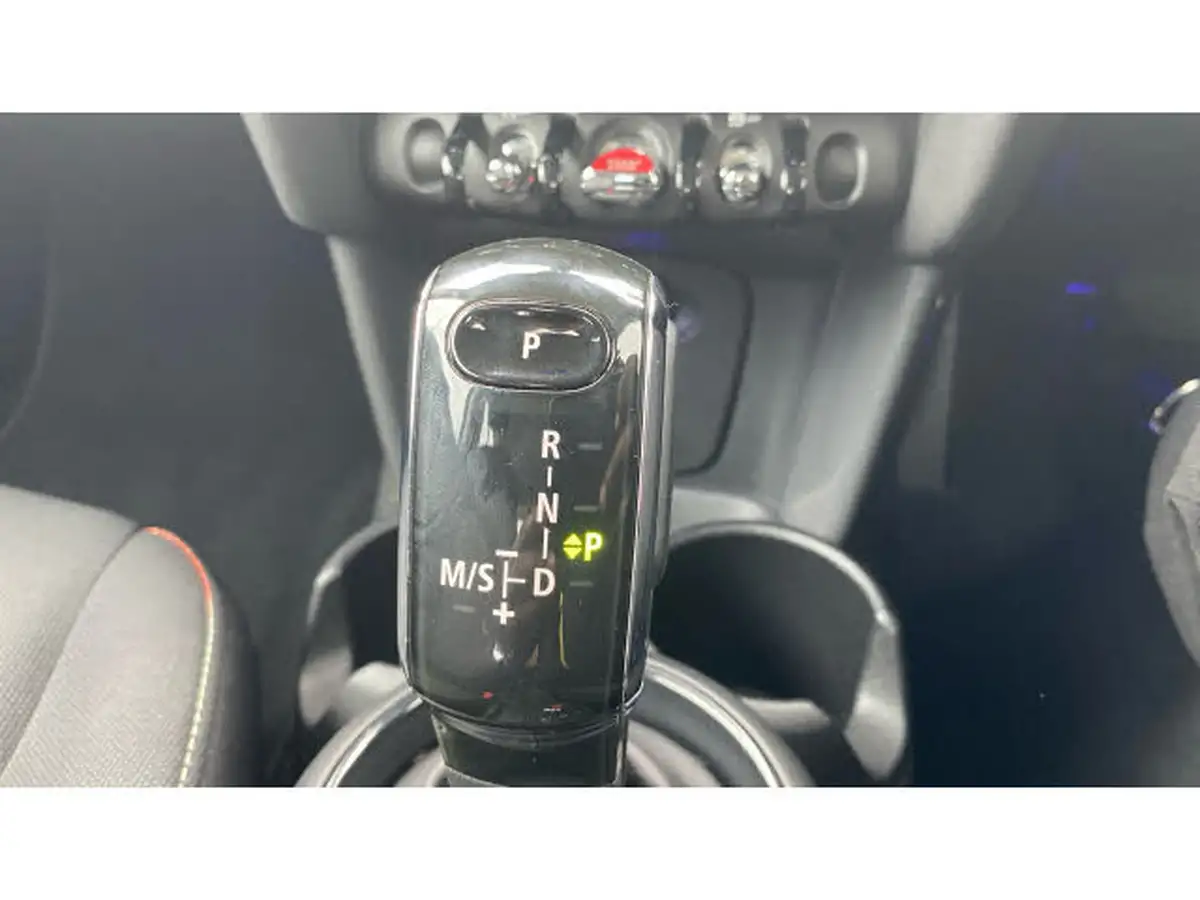 2019-mini-cooper-15-cooper-classic-hatchback-3d-auto-big-27