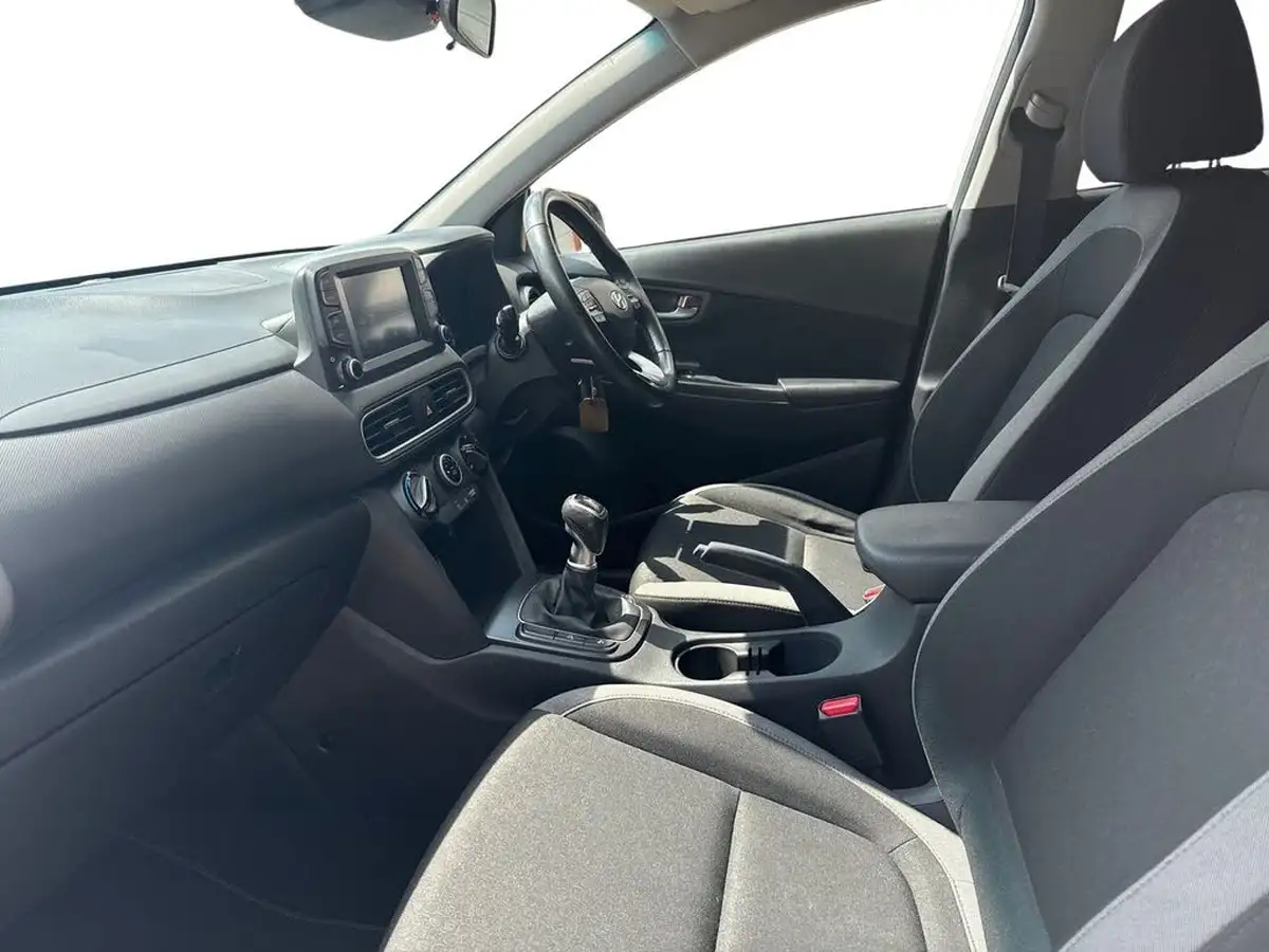 2019-hyundai-kona-10-t-gdi-play-big-9