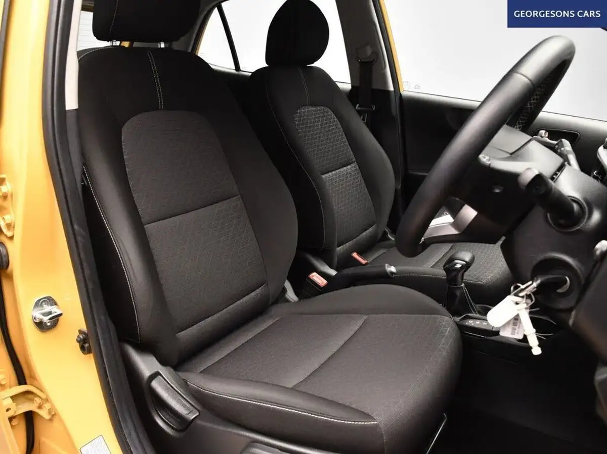 2021-kia-picanto-10-2-auto-seq-big-12