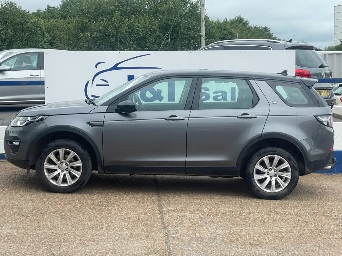2015-land-rover-discovery-sport-20td4-se-tech-180ps-auto-big-3