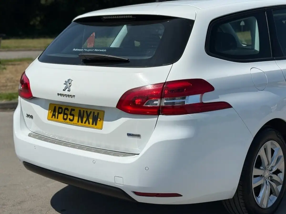 2016-peugeot-308-sw-12-puretech-active-110bhp-99g-big-19