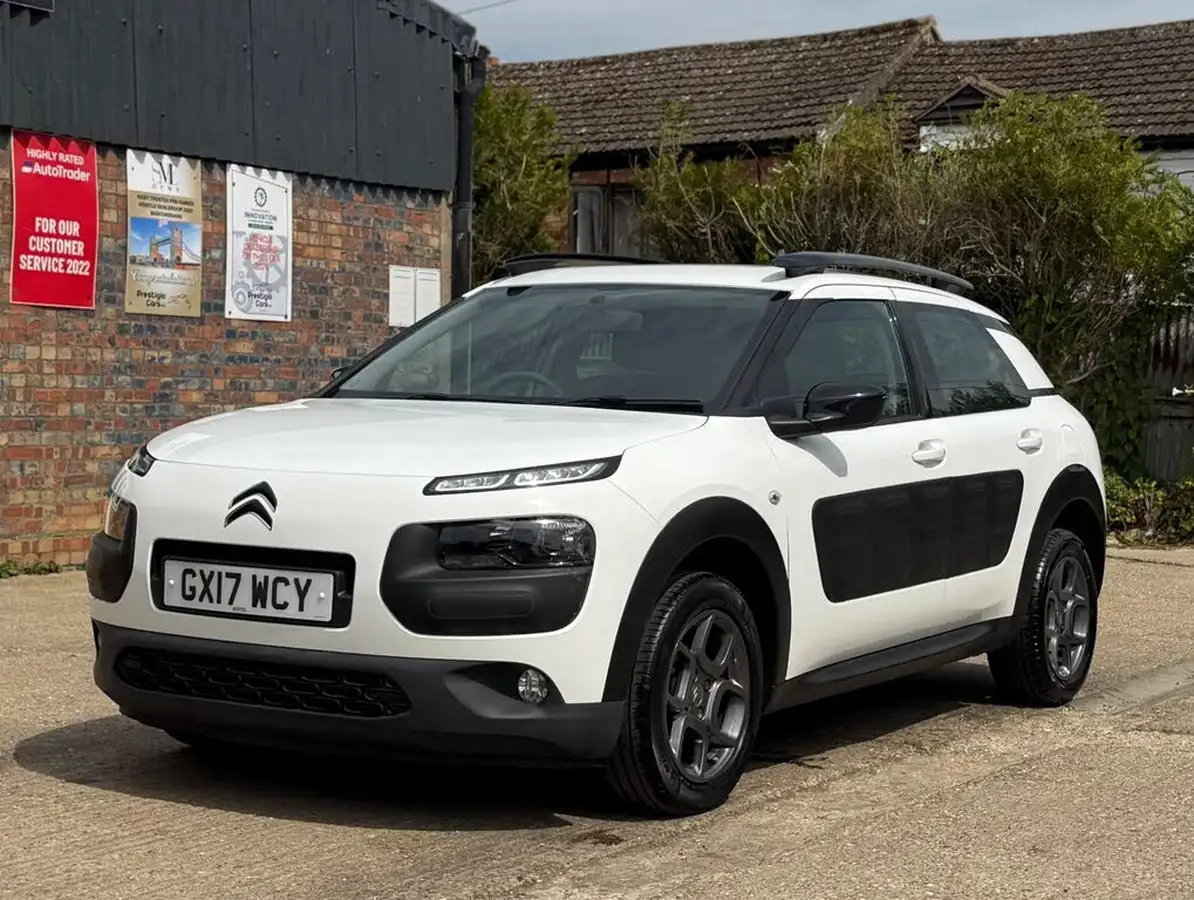 2017-citroen-c4-cactus-12-puretech-feel-82ps-big-4