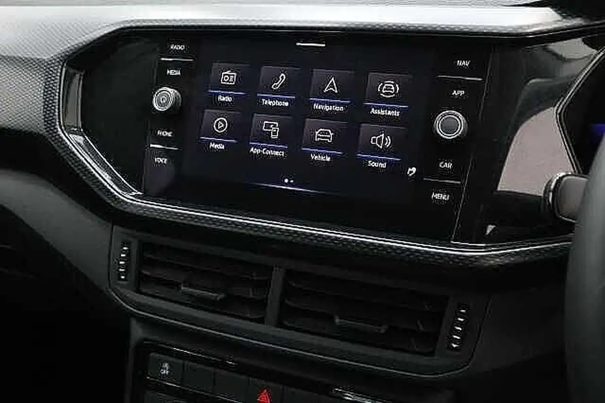 2022-volkswagen-t-cross-10-tsi-se-edition-big-11