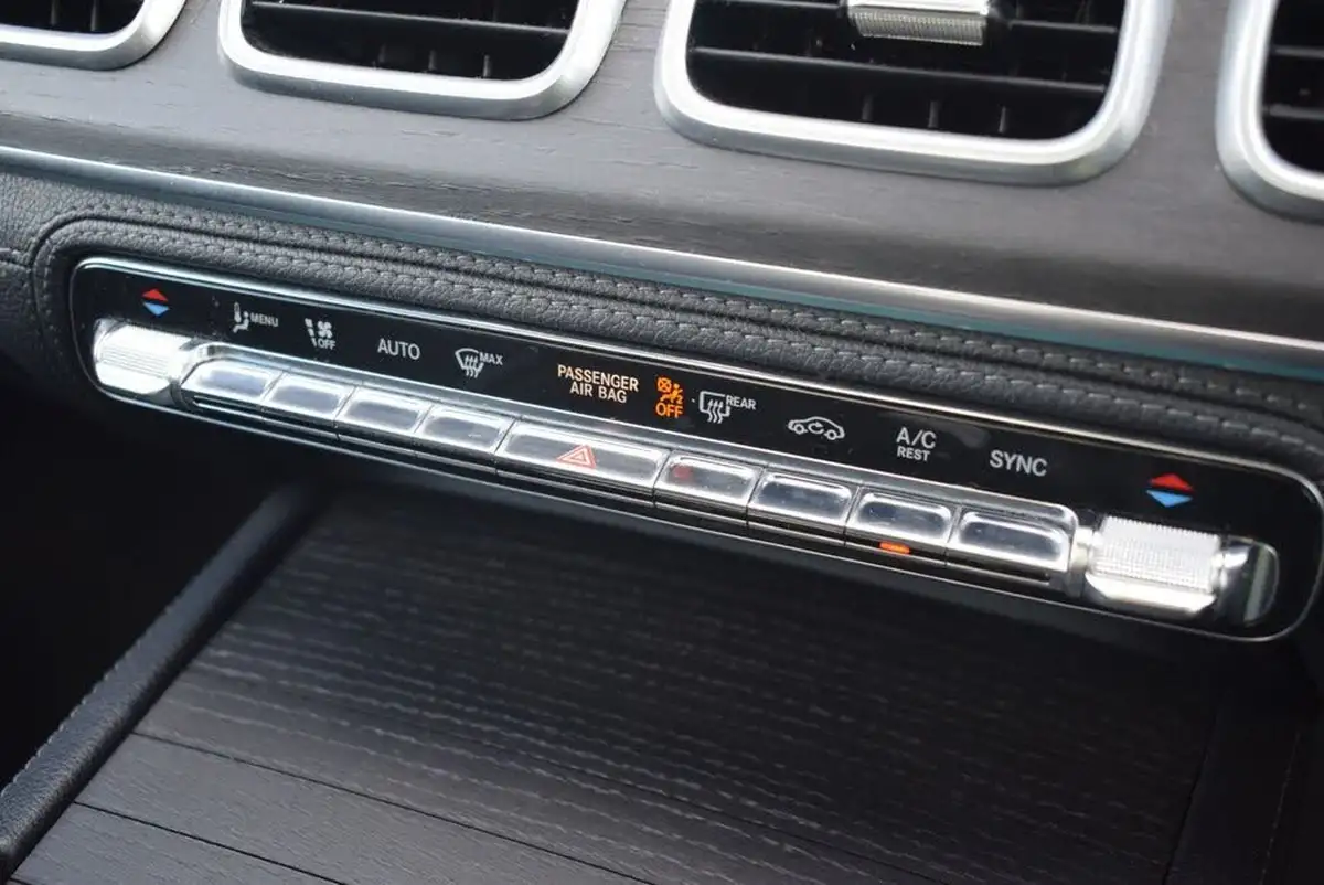 2020-mercedes-benz-gle-class-20d-gle300d-amg-line-premium-plus-7-big-29