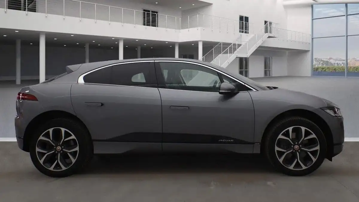 2020-jaguar-i-pace-ev400-hse-big-8